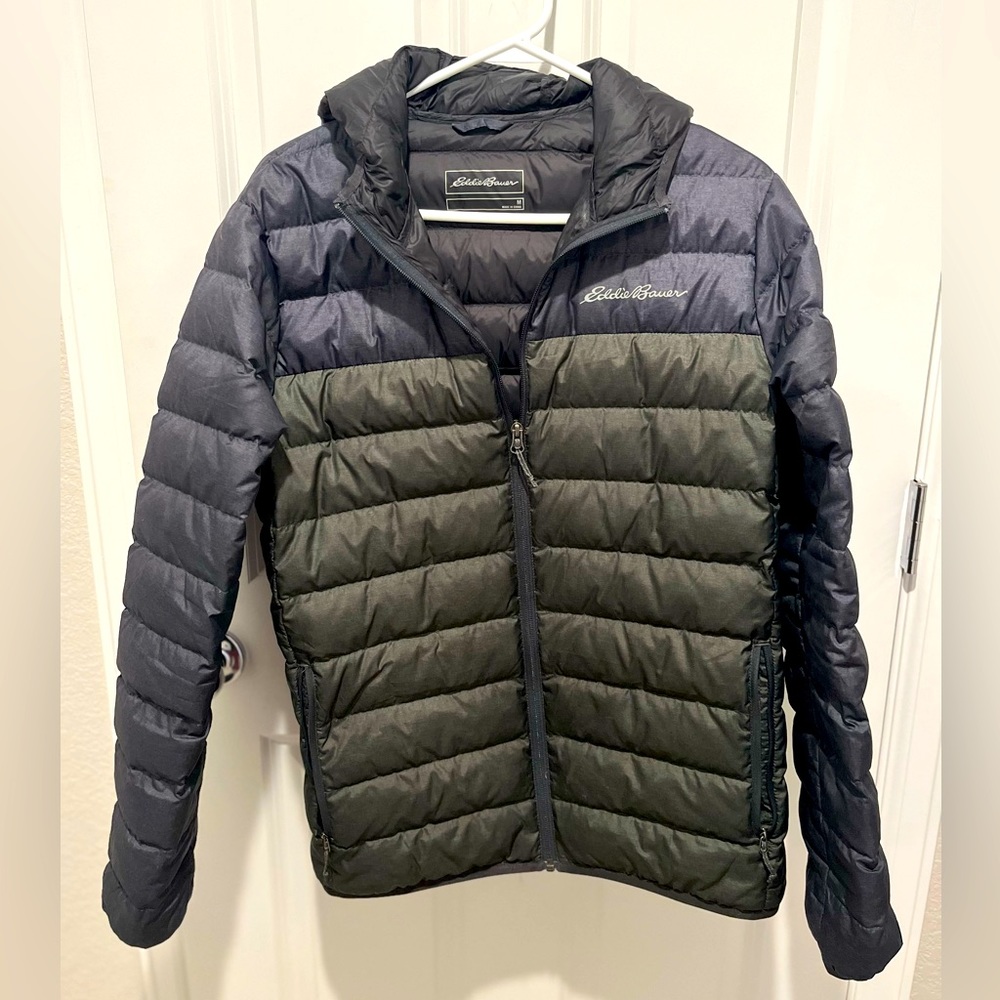 Eddie Bauer Men's CirrusLite Hooded Down Jacket Medium